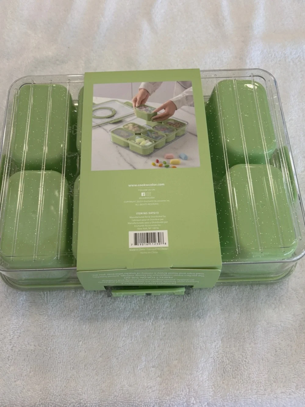 Cook With Color (CWC) - Green Perfect On-The-Go Snack Box - 8 Compartments. NWT - Picture 4 of 7